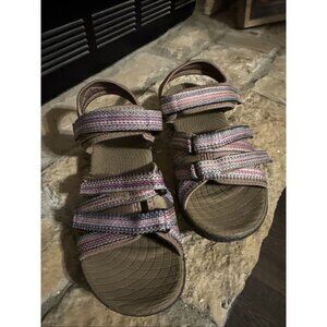 WHITIN Women's Outdoor Athletic Sandal with Adjustable Hooks Secure Fit size 38